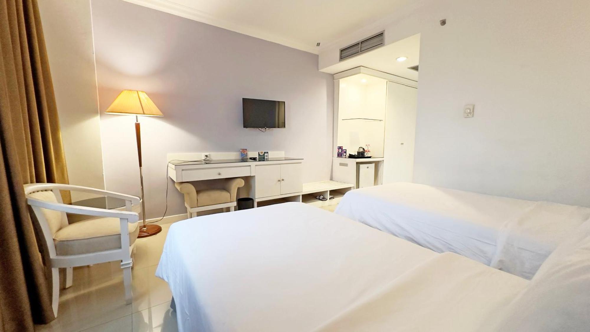 Vue Palace, Artotel Curated Bandung Exterior photo